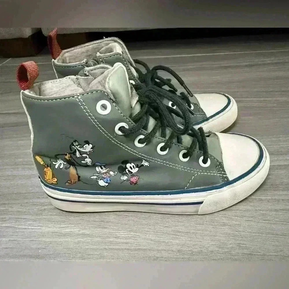 Disney X Zara Mickey Mouse and Friends Hi Top Sneakers size 31 - Picture 1 of 7